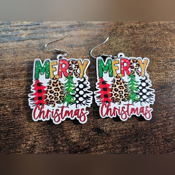 New Wooden Merry Christmas Earrings - Picture 1 of 1